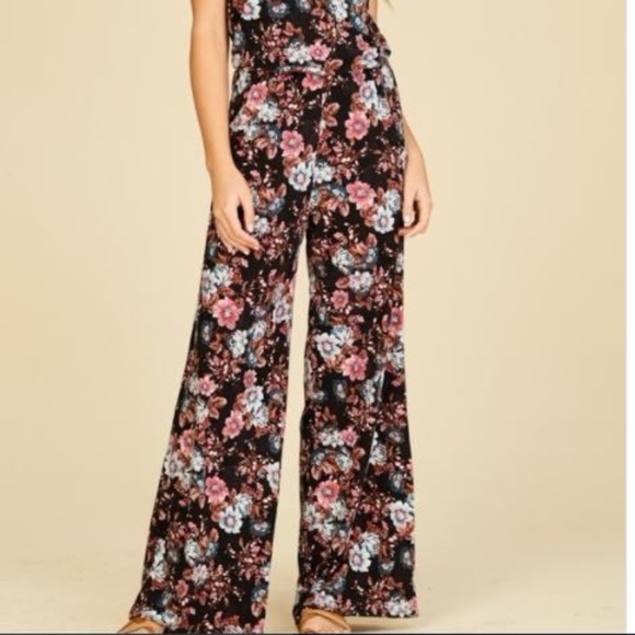 Knit jumspuit with floral print - Picture 4 of 8